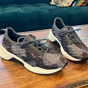 Linea Paolo Rodger Sneakers, 9!